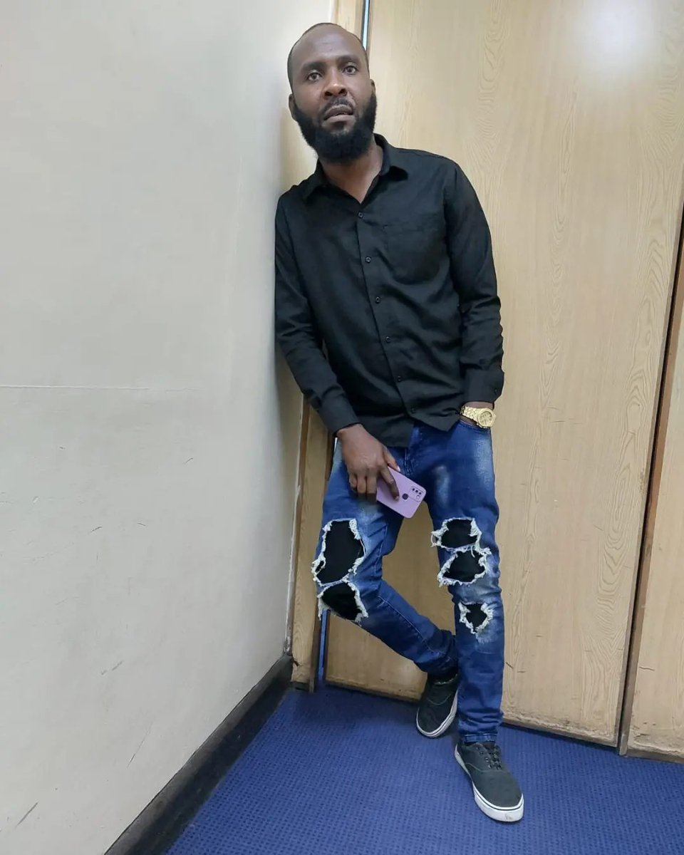 DecheShanga's tweet photo. #1Pm24Pm...Mjanja mda wetu ndio huu, upande wa pili kitaa kinasemaje.
#Chachawiza.
#DivasWednesday.
@90.4Msa
@106.0Mld
@BahariFM
@DecheShanga
#UsilazimisheTufanane https://t.co/sj8D3ZrGoZ