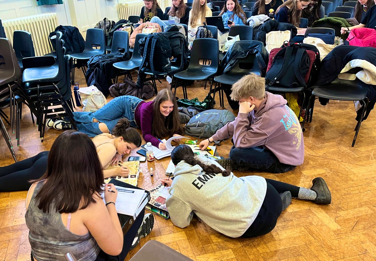 Hard at work in rehearsals today, on and off stage with our dedicated cast! Tickets are selling fast for our upcoming shows of Miss Saigon; get yours soon! 👍