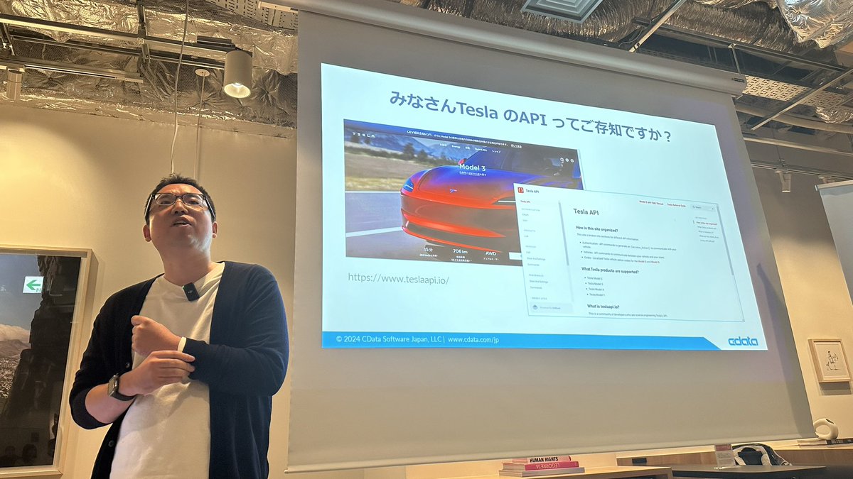postman_japan's tweet photo. ゲストトークは @sugimomoto さんの「電気自動車Tesla の公式APIをPostmanから実行し、車両データを取得・分析してみよう!」。タイトルを聞いただけで、とてもワクワクしてしまいますね🚀 #PostmanMeetup
https://t.co/K2R1qFdDYa https://t.co/roNHDI2j48