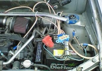 owner_dnt31's tweet image. 18年くらい前だけどコンデンサーチューンとかアーシングやたら流行ったけど劇的な変化は感じられなかったなー

しいていえば
静電気が来なくなったくらい？

#熱稲妻
#アースケーブル
#CUSCO
#タワーバー
#APEXi
#パワーインテーク
#毒キノコ
#CG13DE