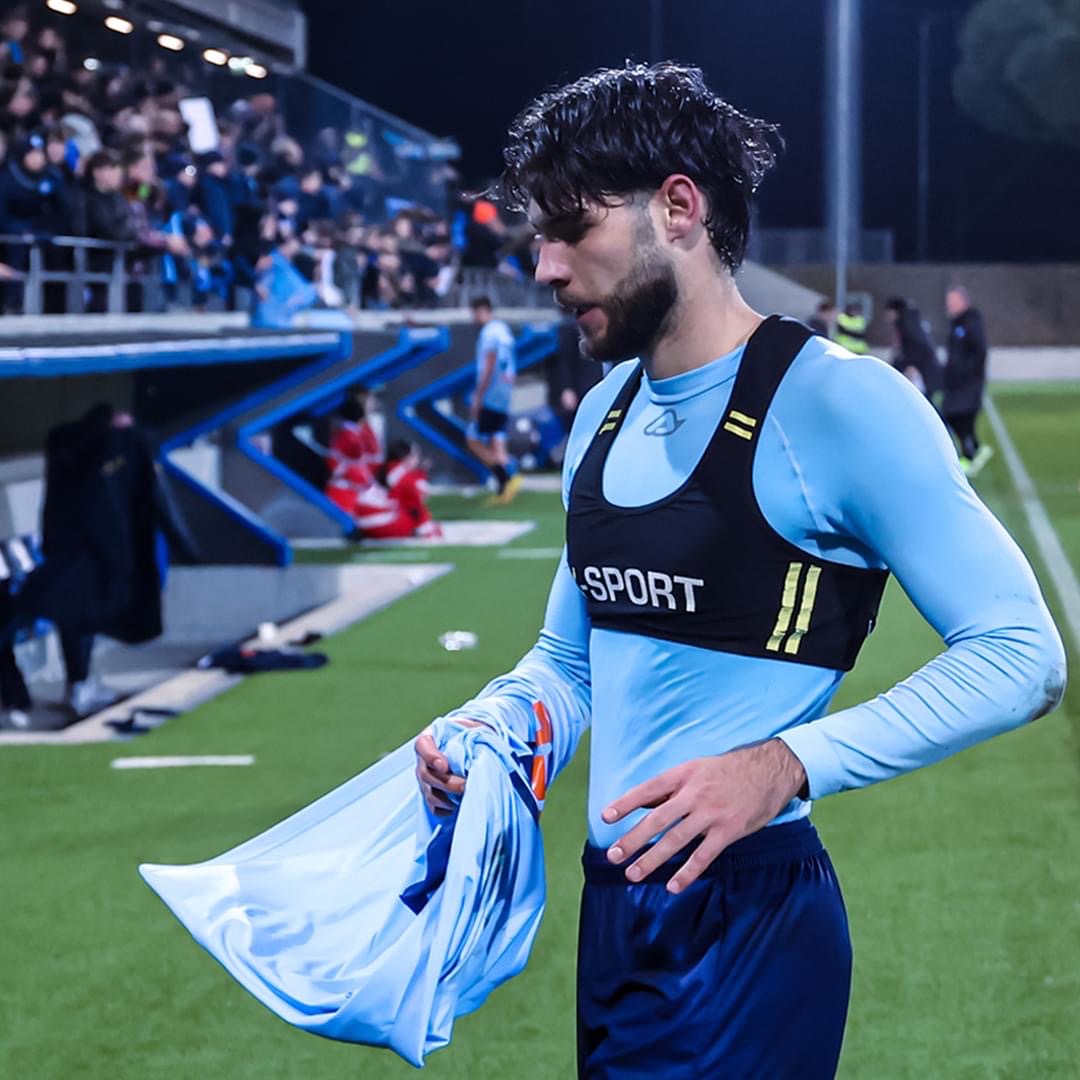 KSportWorld's tweet photo. Anche nella Stagione Sportiva 2023/2024 K-Sport World scende in campo di U.C. AlbinoLeffe!

Grazie all’innovativa tecnologia prodotta dall’azienda marchigiana, per lo staff bluceleste è possibile monitorare costantemente gli atleti durante le loro prestazioni sportive 📷 https://t.co/nXa6mEz9NK