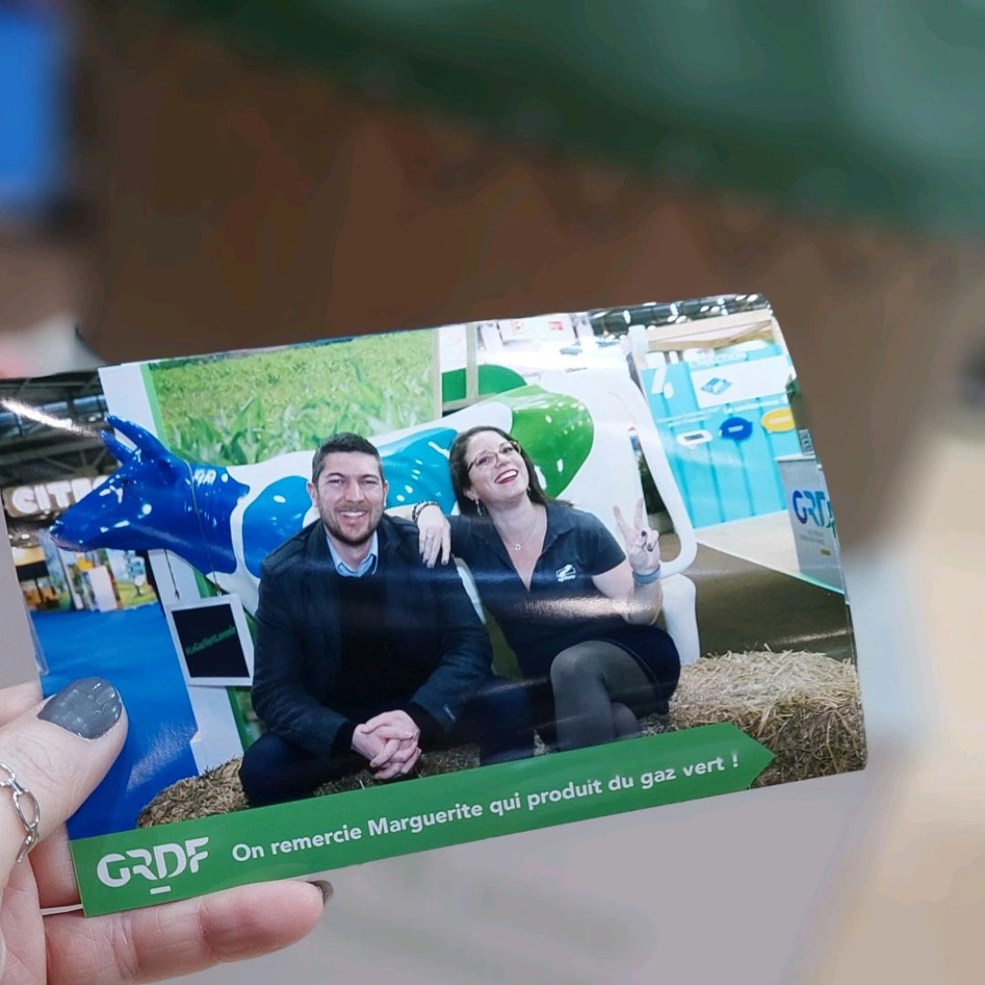 agriKomp France est présent sur le <a href="/Salondelagri/">Salon International de l'Agriculture</a> 

😁 Christophe et Virginie rencontrent nos #partenaires toute la journée!

Évidemment, on commence avec <a href="/GRDF/">GRDF</a> Hall4 Stand E106 

📸 Marguerite vous attend pour faire une belle photo!

#methanisation #LaMethaALaFerme #biogaz