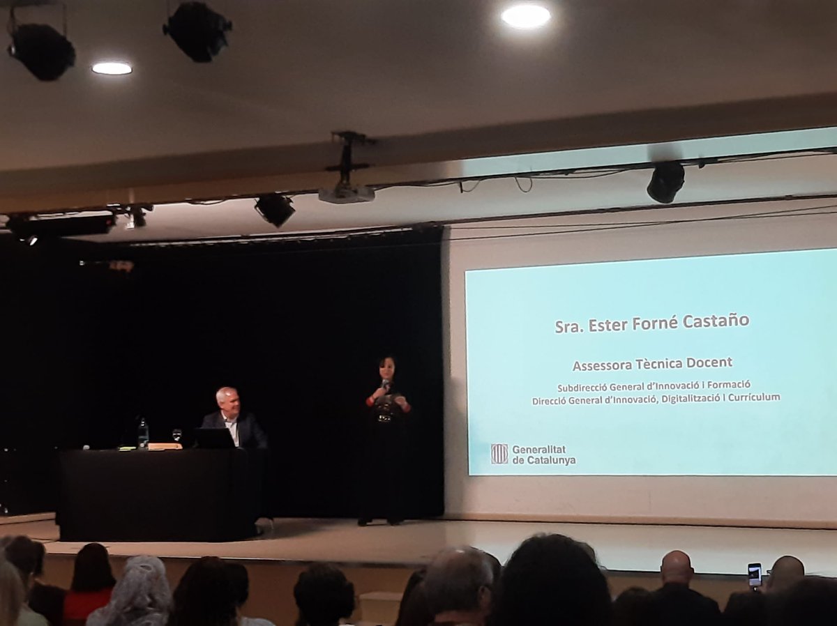 Interessant seminari de <a href="/pblbob/">Bob Lenz</a> "Improving Education through Project-based learning" a <a href="/EeixampleI/">IEeixample</a>. L’Aprenentatge més profund amb l’ABP.