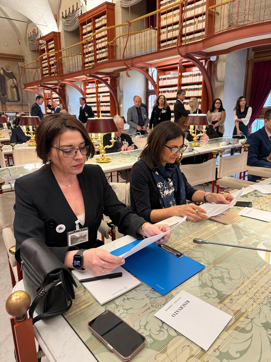 🔴 #UNIAMOleforze Siamo nella Biblioteca di <a href="/Montecitorio/">Camera dei deputati</a> "Nilde Iotti" per l'evento dedicato al #rarediseaseday voluto dal Vice Presidente <a href="/giorgiomule/">Giorgio Mulè</a>. Insieme alle Associazioni dei #pazienti cercheremo di far emergere le priorità su diagnosi, ricerca, presa in carico e terapie