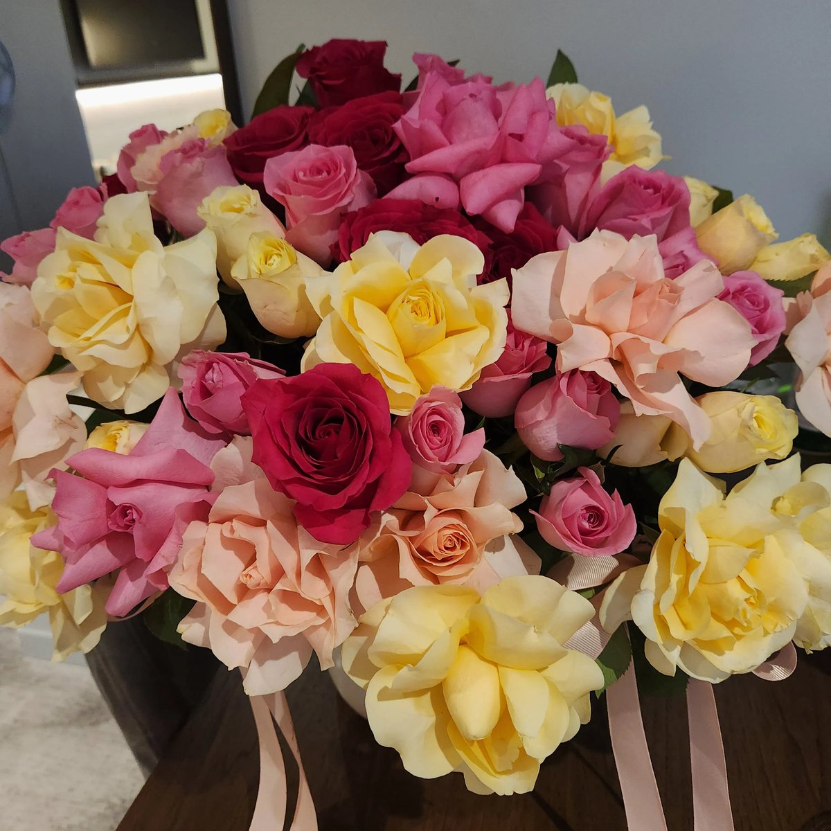 EvePropper's tweet image. Only 2 sleeps until @PathologyRCPA #PathUpdate2024 #AnswersinAdelaide ps how stunning are these roses from  a local Adelaide florist !