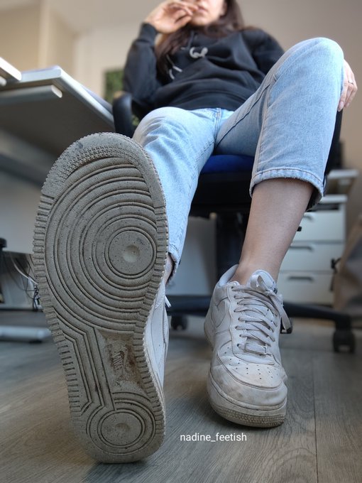 Tallgirlwithfeets’s pics and videos