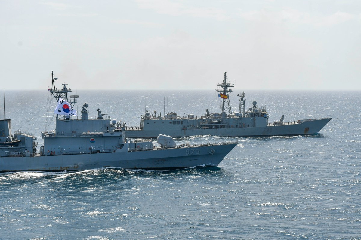 On Feb 8, 🇰🇷 ROKS Yang Manchoon and 🇪🇸 ESPS Victoria took part in a joint exercise, bringing together assets from Combined Task Force 151 and EUNAVFOR. During the exercise, the ships practiced establishing communication between coalition ships and sailing in formation.…