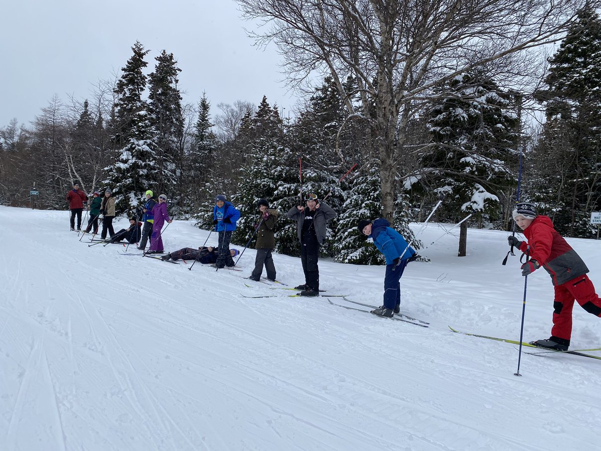 More skiing memories! 🎿🌲❄️ <a href="/AdmiralsAcad_NL/">Admiral’s Academy Navigators 🏳️‍🌈</a>