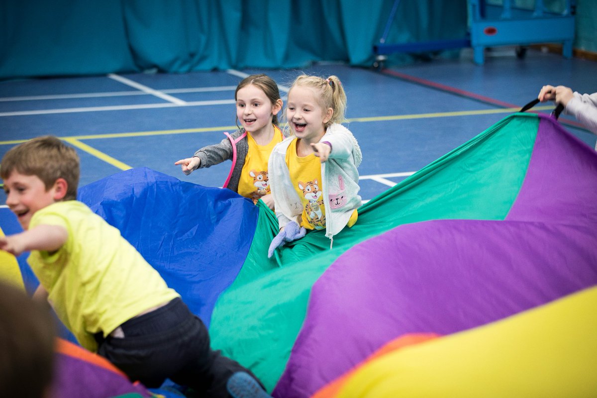 Bookings are now open for our Active Kids Easter Camp! For a limited time only, camps are £28 per day (usually £32!) 📅 Tues 2nd April - Fri 5th April 📅 Mon 8th April - Fri 12th April ⏰ 8.30am to 5.15pm For more info and to book your place ⬇️ sport.sheffield.ac.uk/active-kids