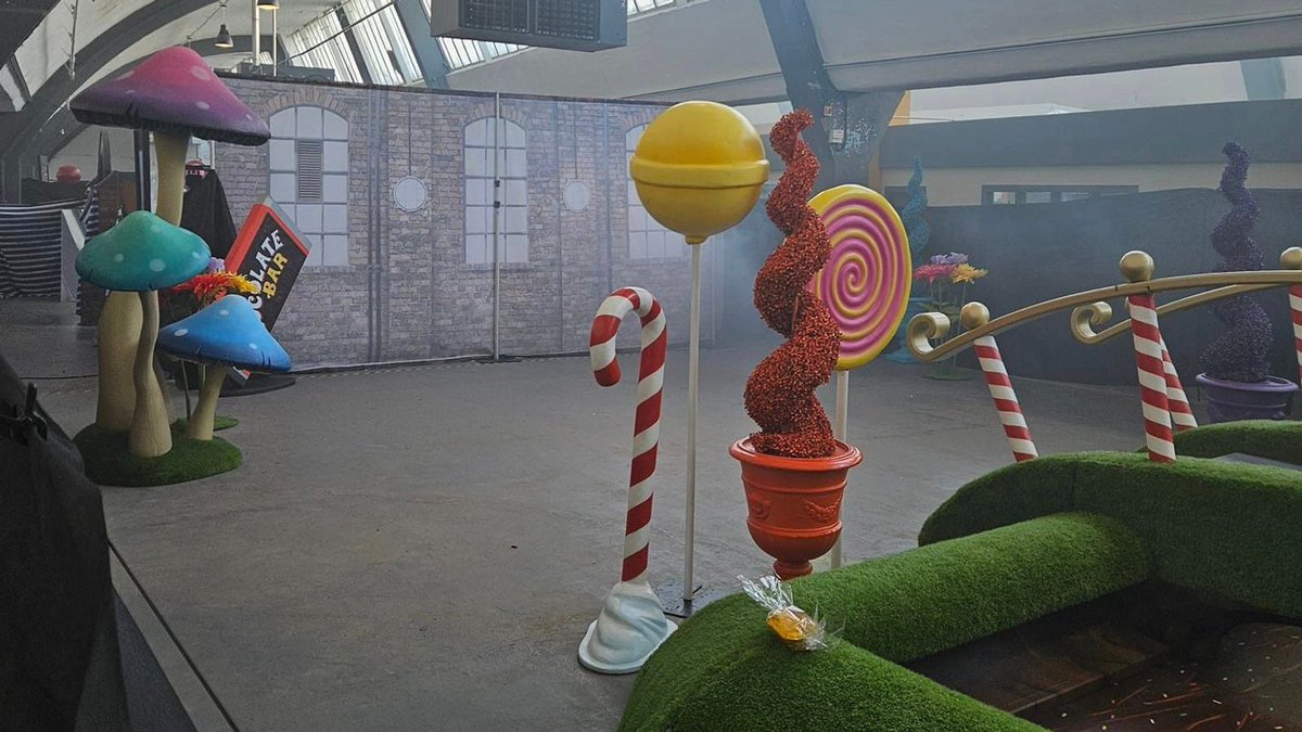 _Mark_Dev's tweet image. Following the overwhelming success of the Glasgow willy wonky experience will there be a Folk in Scotland experience anytime soon...@derekfindas @GoronVor @FolkInScotland