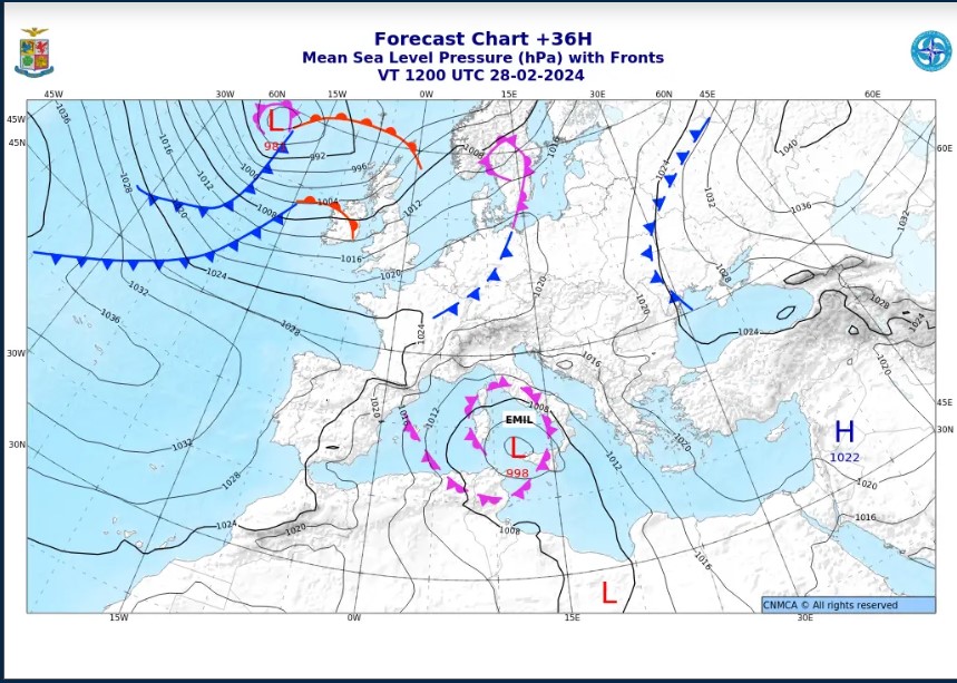 KolydasT's tweet image. Με νεότερη ανανέωση των προγνωστικών χαρτών από το Group της Κεντρικής Μεσογείου από την #Eumetnet το χαμηλό στη Κεντρική Μεσόγειο αλλάζει όνομα και από #Dorothea γίνεται #Emil, το οποίο όμως παράλληλα εξασθενεί.
@EMY_HNMS @GSCP_GR