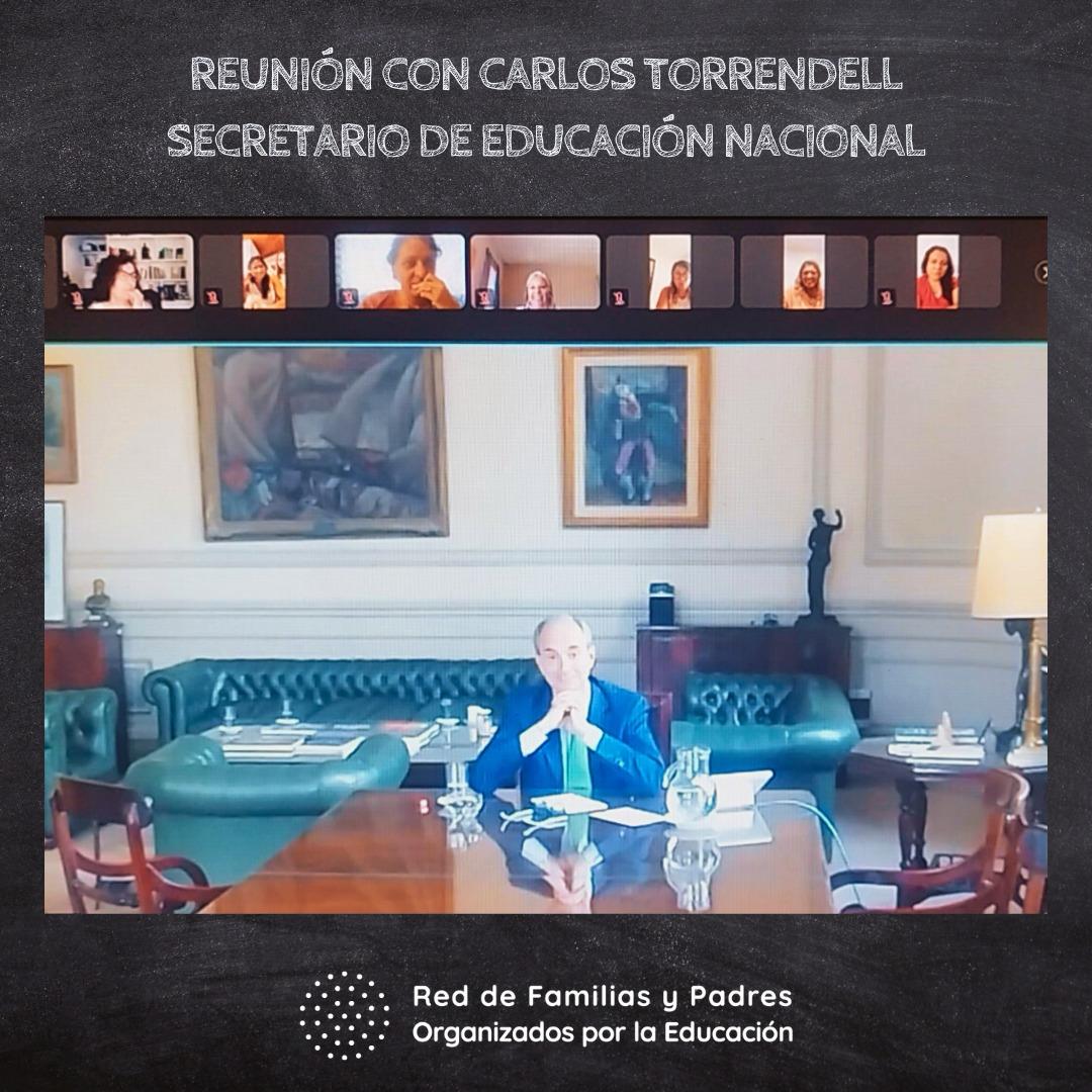Por primera vez, la máxima autoridad educativa del país nos recibió para dialogar. Agradecemos al Secretario de Educación Nacional, Carlos Torrendell, y dejamos link con resumen de los puntos relevantes conversados: bit.ly/PadresOrgTorre…