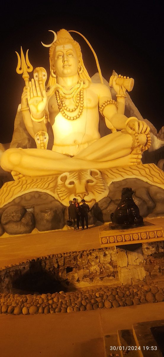 इन संगठन के लोगो से मै आज पूछता हु कि कितने एग्जाम निकाले कोई एक का रिजल्ट बताओ।
और वो कोचिंग वाले मास्टरों से खुद तो एग्जाम निकाल नही पा रहे हो बच्चो को क्या सिखाओगे आंदोलन करना
#MP_के_प्रतिभाशाली_युवा
#युवाओं_की_मोहन_सरकार
<a href="/DrMohanyadav51/">Dr Mohan Yadav</a>
<a href="/CMMadhyaPradesh/">Chief Minister, MP</a>
<a href="/rshuklabjp/">Rajendra Shukla</a>
<a href="/BJP4MP/">BJP Madhya Pradesh</a>