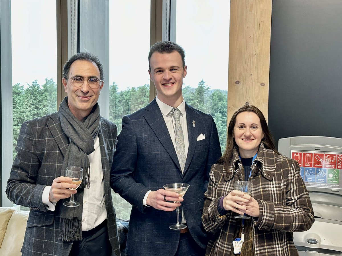 David I Roper tweet media