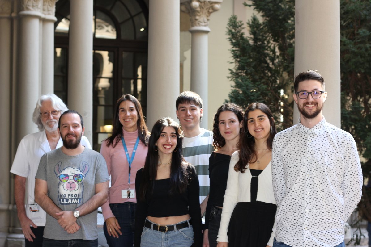 Today's official picture of @BCNlabUB 🤩 @UBneuroscience