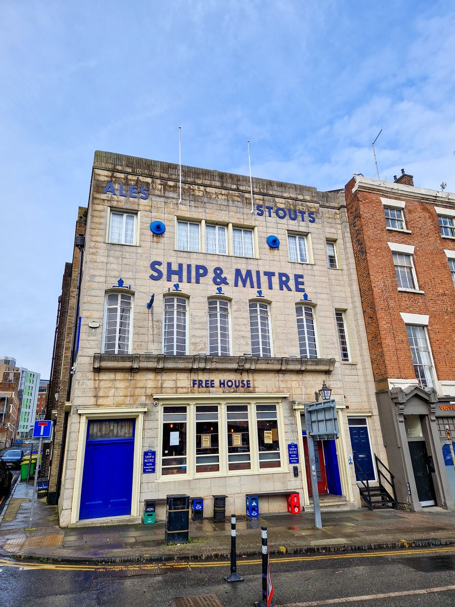 Tim Cycles The Coast tweet media