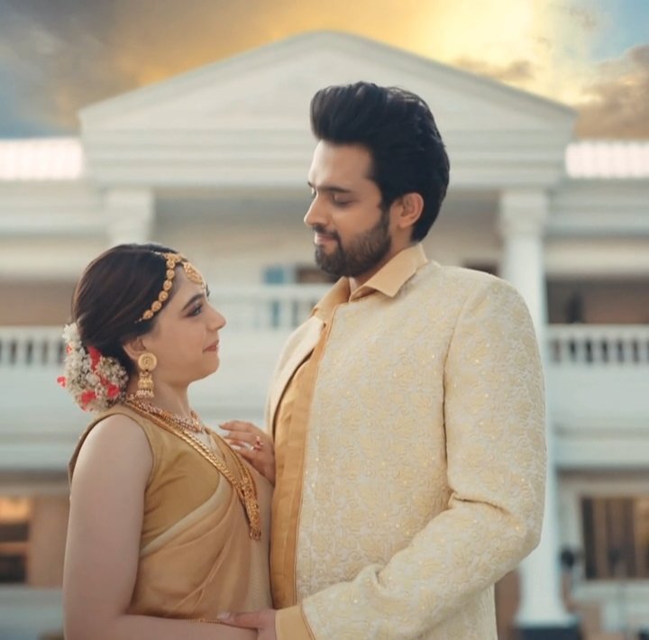 soisbellex's tweet photo. them starting a happy married life in their new home 🥺💓 #manan #mananhacked https://t.co/oAad1LegW1