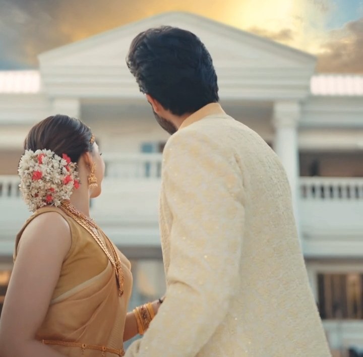 soisbellex's tweet photo. them starting a happy married life in their new home 🥺💓 #manan #mananhacked https://t.co/oAad1LegW1
