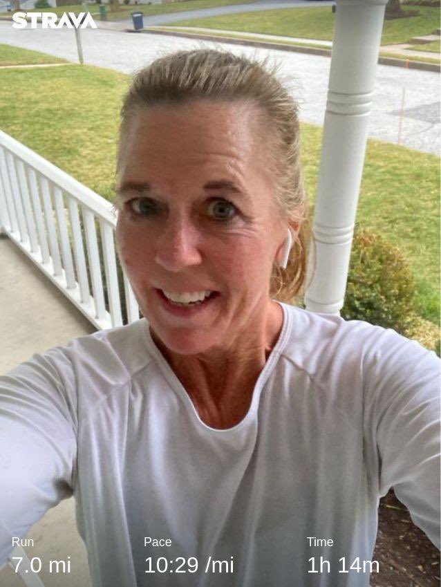 GriffinJL88's tweet photo. Happy Wednesday!  Loved my morning run and was able to get almost the whole run in except for the last half mile before the rain started. #NAFlagvisorWW https://t.co/zbSRMWaNne