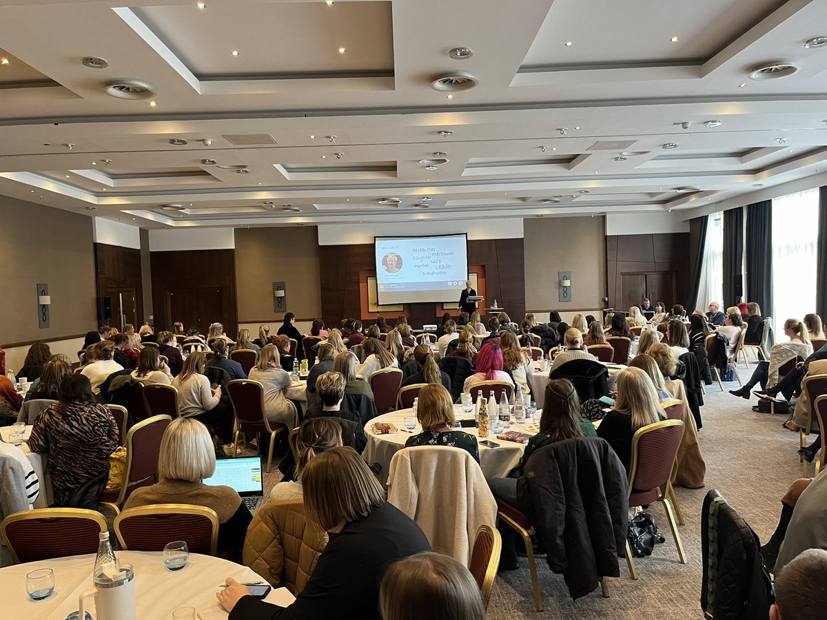 TheEdPeople's tweet image. In this afternoon’s keynote speech, @FelicityNorton6 talks about all things #PSED and how it serves as the cornerstone of an effective #EYFS #curriculum 🎙️

#EYConference #PrimedforLife #earlyyears