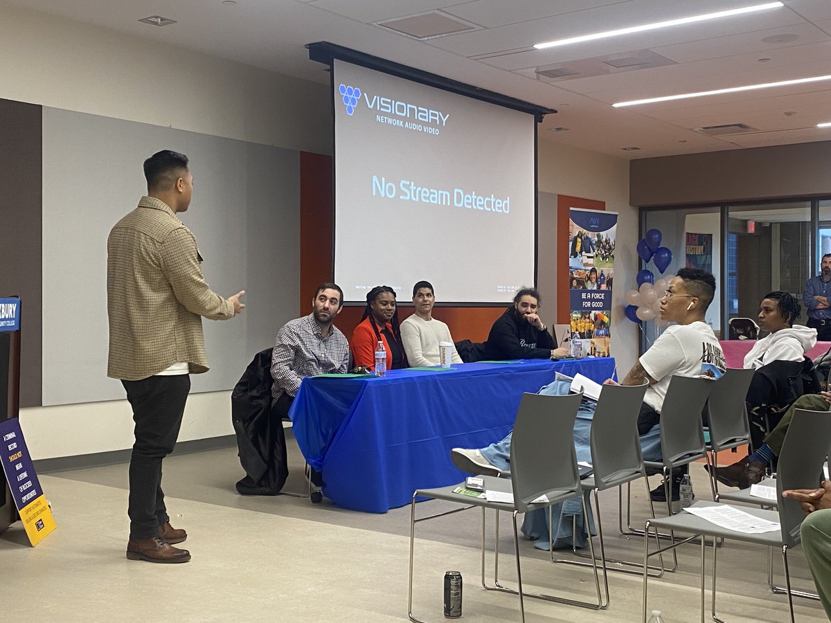 MA_Cannabis's tweet photo. This past weekend, Commission staff and Acting Chair @AvaCConcepcion attended the Changing Legacies Expungement Clinic at @SeeRCC to provide resources and answer questions about the Social Equity Program. Thank you to @masscultivated and @AYRWellness for hosting! https://t.co/u22zBNGgAM