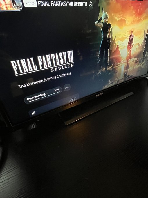 Longest download ever!!! Please hurry up 🙏 https://t.co/sdHVDbDWhK