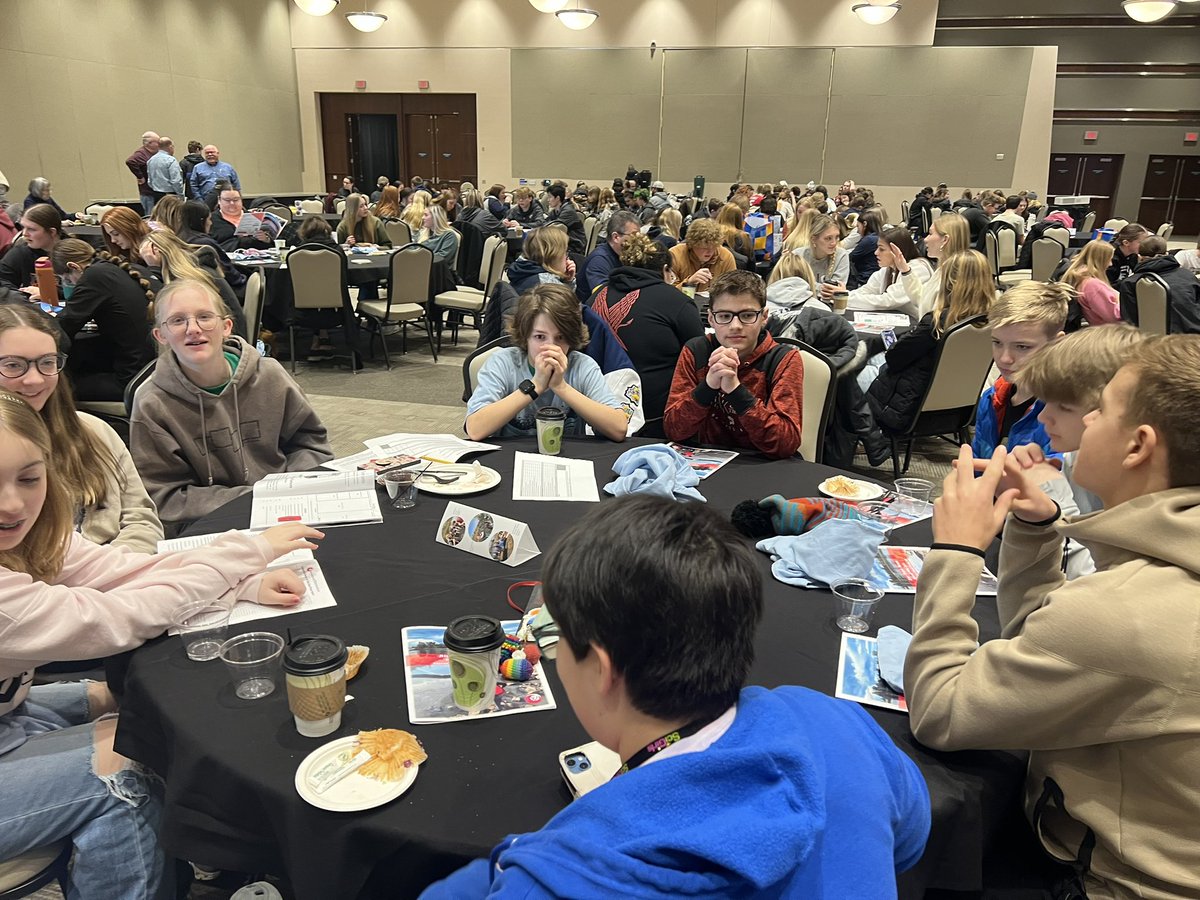 JonSailer's tweet photo. Schroeder 7th graders attention the River Watch Forum. @schroederms_gf https://t.co/XNQ84aztrQ