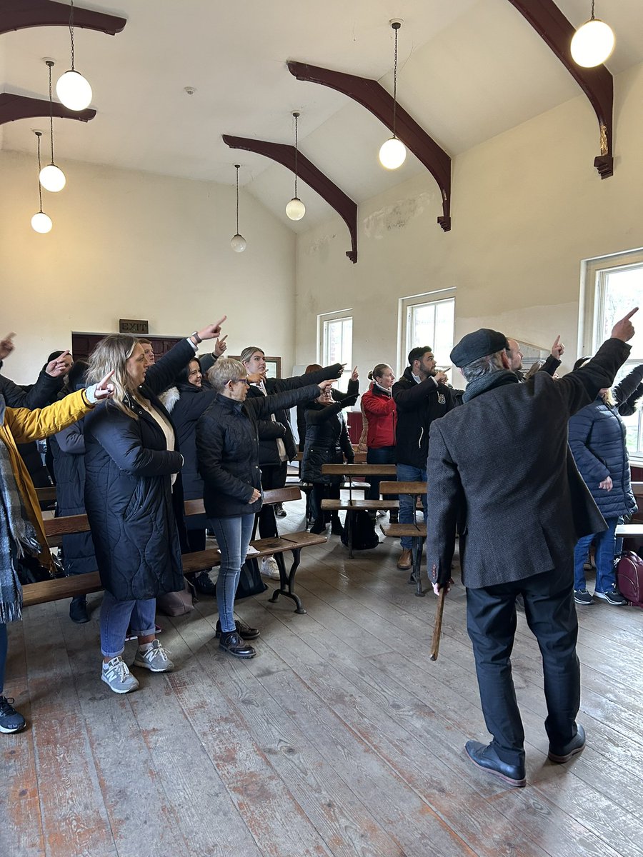 BeamishLearning's tweet image. Teachers learning mining folk songs with local folk musician and Beamish volunteer, Bill Elliott #coalmining #cpd