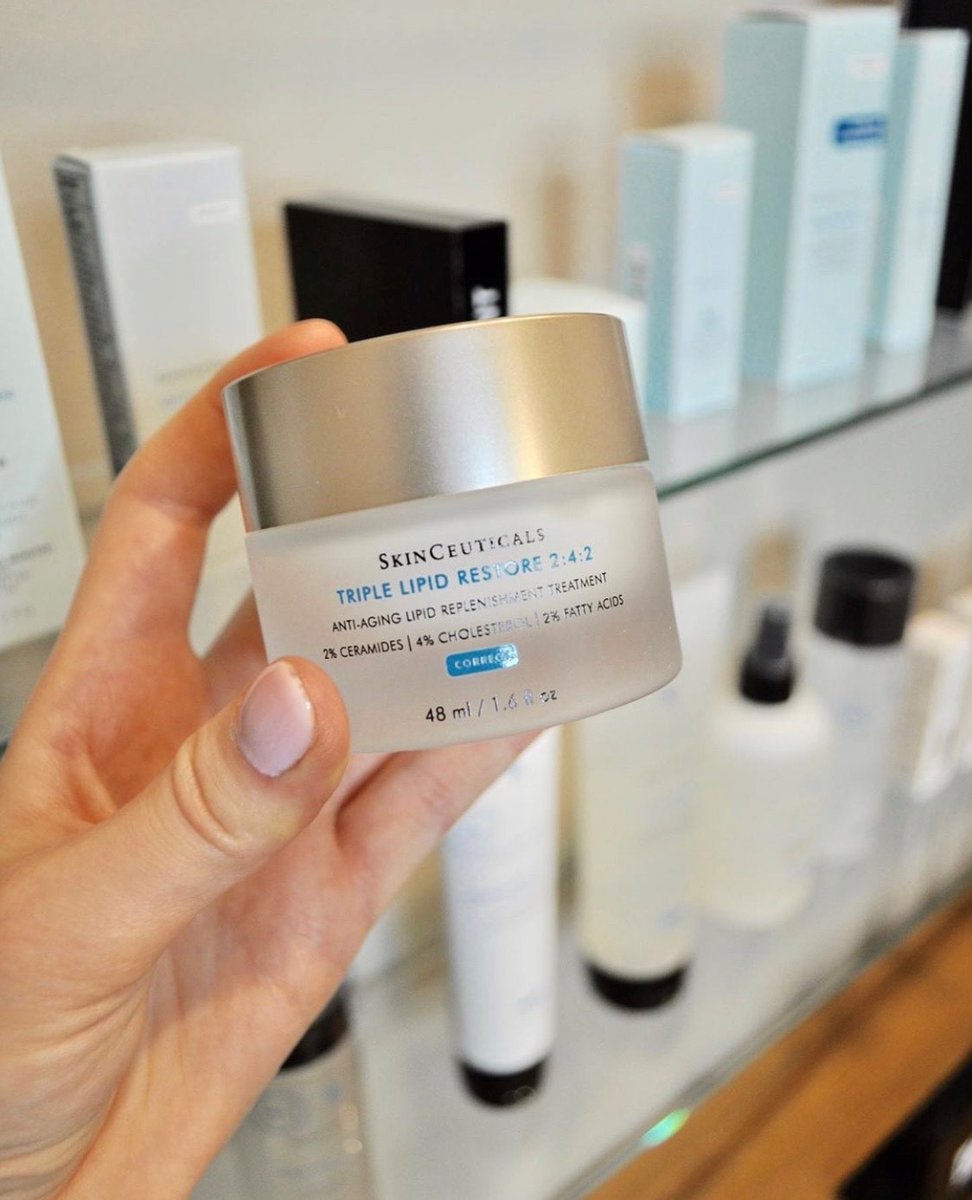 PHYSICIAN INSIGHT: I think Triple Lipid Restore 2:4:2 is the best corrective cream on the market. I recommend it to all of my patients after surgery to help with the natural dryness that occurs post-op. They love it! - Dr. Michael E. Kelly, Miami Plastic Surgery