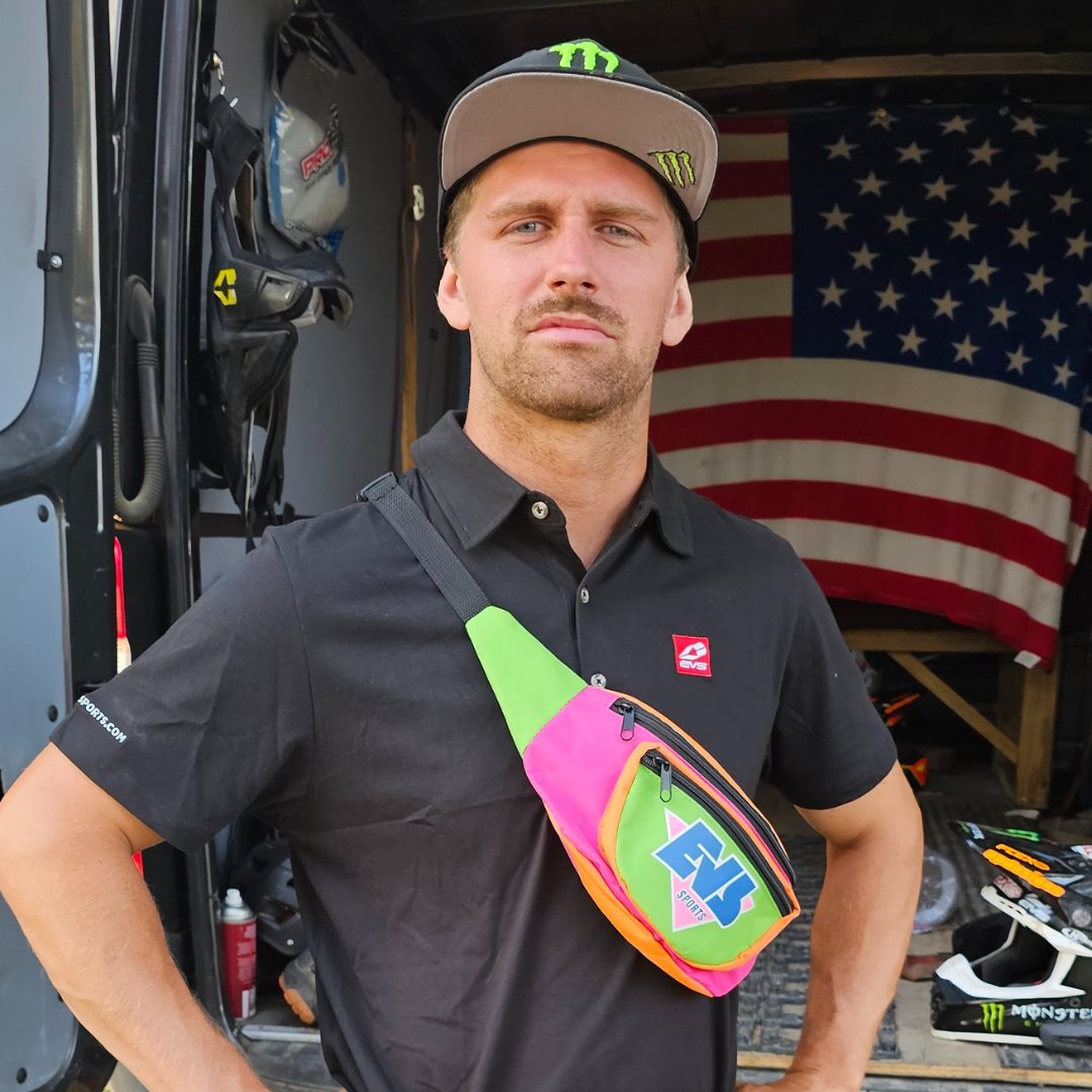 Happy Birthday, @kody53kamm! 🏁 Here's to another year of blazing trails. 

#mx #sx #supercross #supermoto #moto #motorcross #dirtbike #dirtbikes