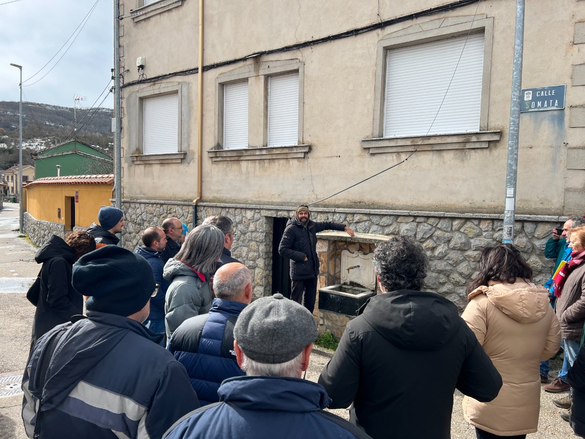 Este fin de semana en la Hacendera Abierta de Invierno de Omaña y Luna, compartimos cómo #FabLabLeón impulsa la innovación comunitaria 🌿. Agradecemos a la Reserva por co-crear soluciones sostenibles. ¡Juntos hacemos más! #LeónEsp #Rural