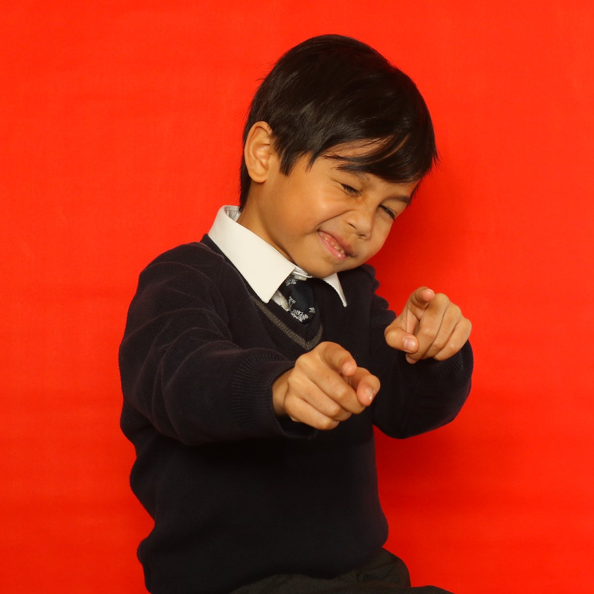 #LJSYear3 have begun taking photos in a mini studio setup for our collaborative artwork piece for the Yarrow Gallery Art Exhibition. All the children will be photographing each other and being the subject too. They have achieved some awesome results so far! #WeAreLJS #LJS50