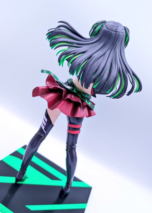 ２年半前に予約購入した冬優子ちゃんのフィギュアがやっと届いた💚 https://t.co/35DZbabwfS