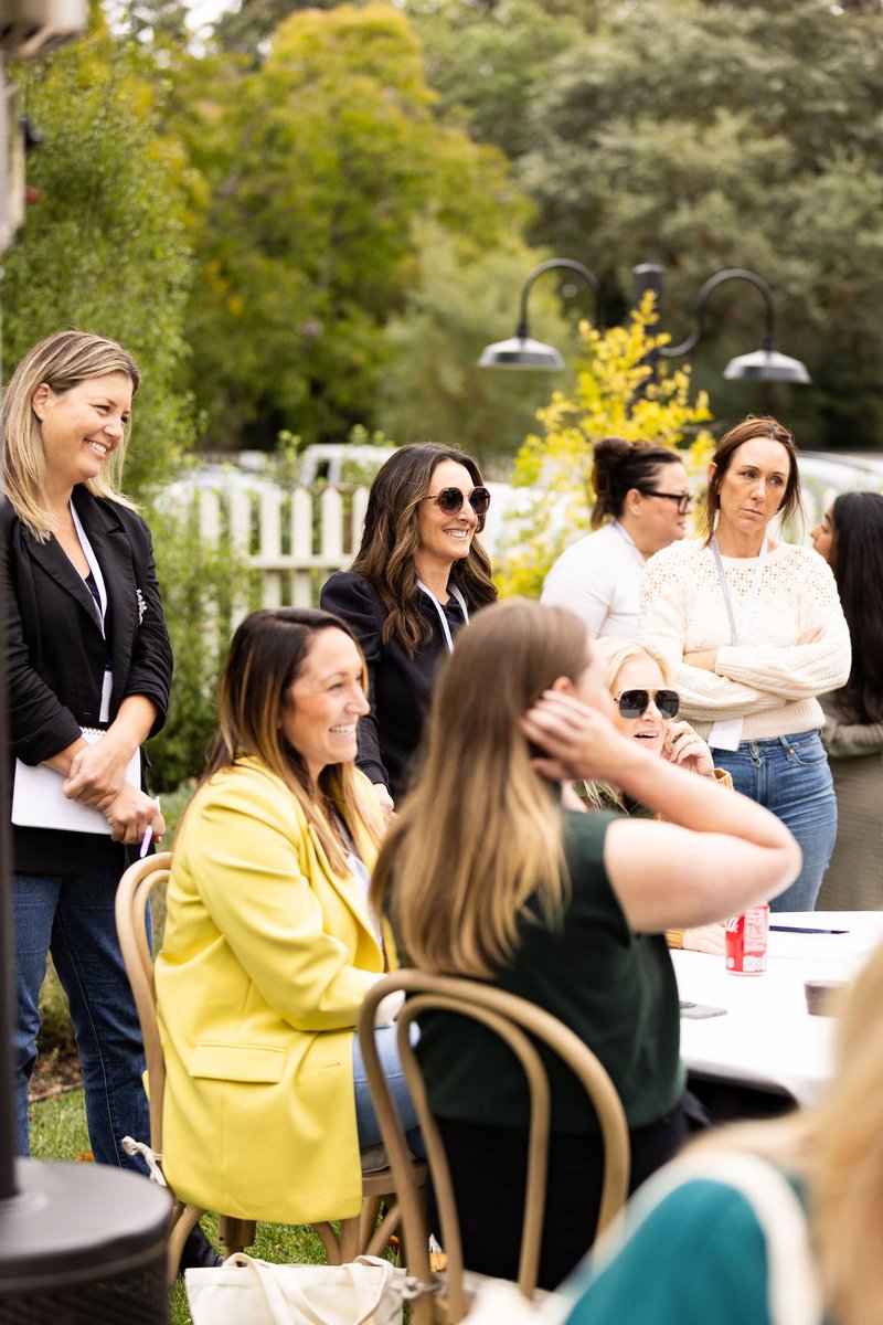 fletch_rhodes's tweet image. I recently attended @thehavenlist workshop for interior designers and had an AMAZING time. More of the highlights on the #FRblog: fletcherrhodes.com/blog/haven-wor…

📸 @stephaniecrusso
Design @katiemonkhouseinteriors

#FletcherRhodes #InteriorDesign #SonomaInteriorDesigner #havenworkshop