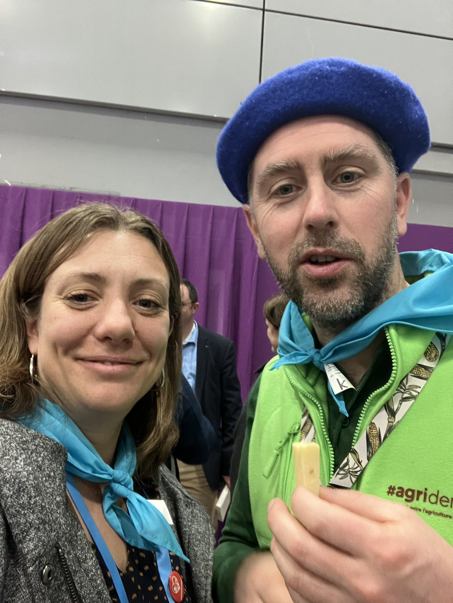 SIA -  tweet apéro - rencontre de passionnés de l agriculture! 👩🏻‍🌾 
#FrAgTw