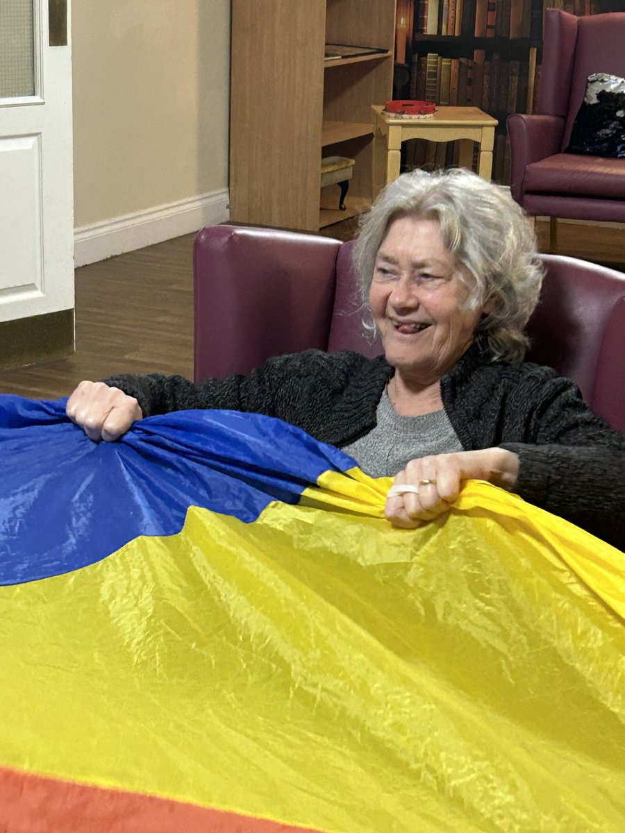 HighgateCare's tweet photo. 🎶✨ Sensory activities bring joy &amp; calm to our residents at The Grange in #Darlington! 🌈 Today, we're thrilled to share snapshots of their happiness as they engage with a ball &amp; parachute. Let's keep embracing sensory experiences for enhanced well-being! #kindnessiskey 🌼🌟 https://t.co/vqAnN5ARww