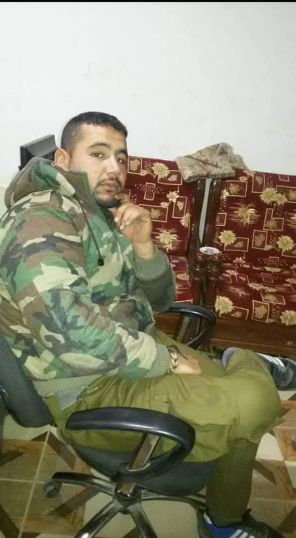 march18sy's tweet photo. درعا - النعيمة

مراسل موقع 18 آذار: تلقت عائلة الشاب بدر محمد المفعلاني، المعروف بـ "بدر البدرية"، خبر استشهاده في سجون النظام السوري بعد اعتقال دام لمدة عامين في سجن صيدنايا. 

#موقع_18_آذار https://t.co/DFUldquK9C