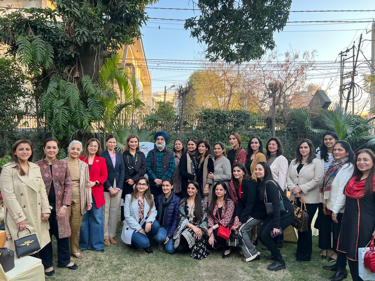 SandhuTaranjitS's tweet photo. Engaging discussions on women's empowerment, education including STEM, skilling, healthcare, income generation and enhancement strategies and more. 
A robust exchange of diverse views at #FICCI FLO #AMRITSAR event! 
Thankyou Chairperson @HimaniAroraaa for hosting! https://t.co/PvWx39vUZb