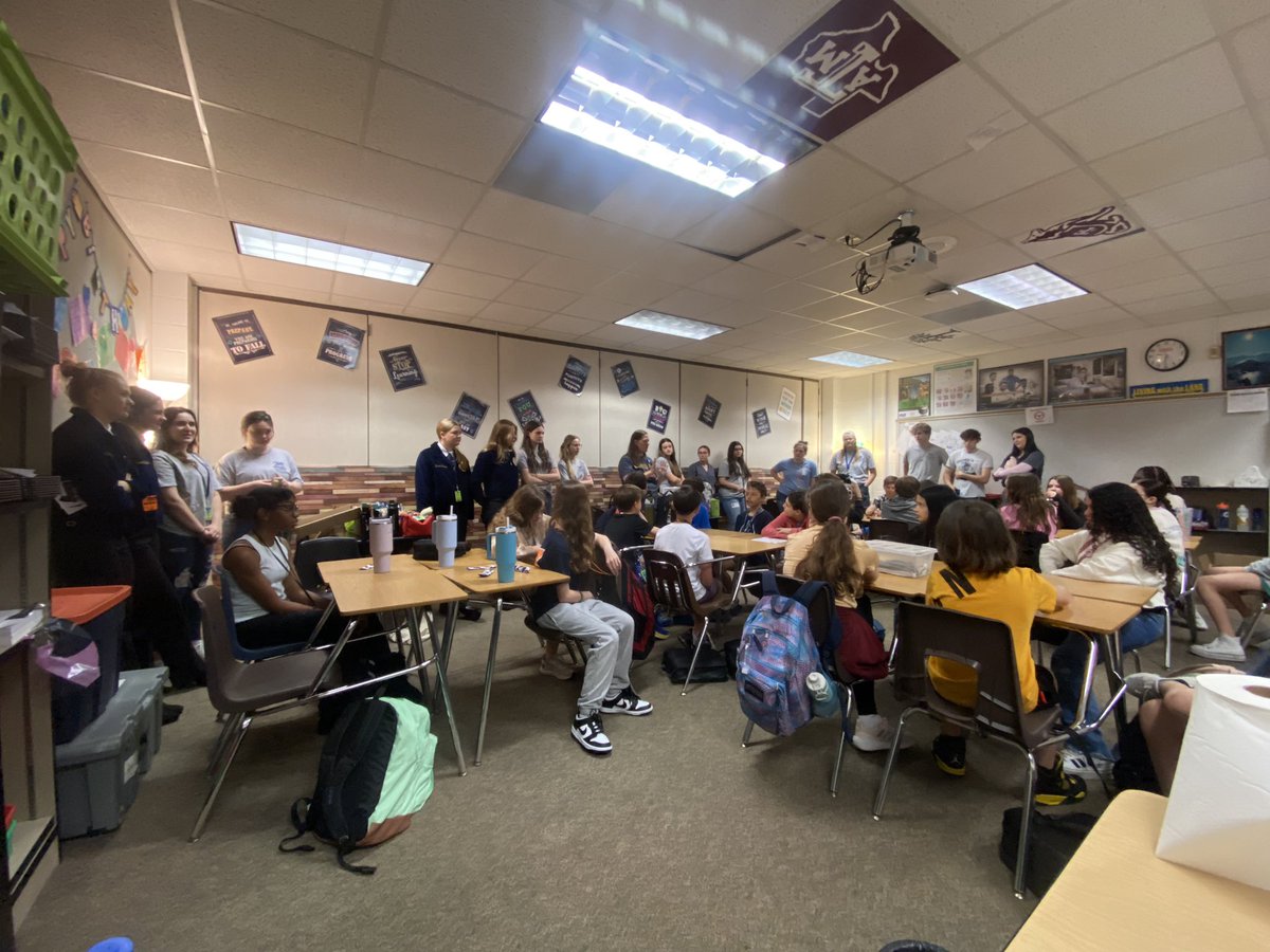 AHalling_CTE's tweet image. Thank you @KingwoodFFA for teaching @HumbleISD_RMS @HumbleISD_CTE students all about the world of Agriculture! The future is here &amp;amp; now! @HumbleISD_KHS 

@roser_matthew @MrsDawnPeter 
@HumbleISD #rmsclassof2030
#REPHARD  #HumbleCTE @ElizabethFagen