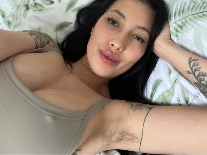 Hey... sale ends tonight so BE QUICK 😝😝  https://t.co/owNzf6Hihx https://t.co/jeYI1QdKzP<a href="/tag/cakeisntjustforbirthdays"class="tags"><span>#cakeisntjustforbirthdays</span></a>