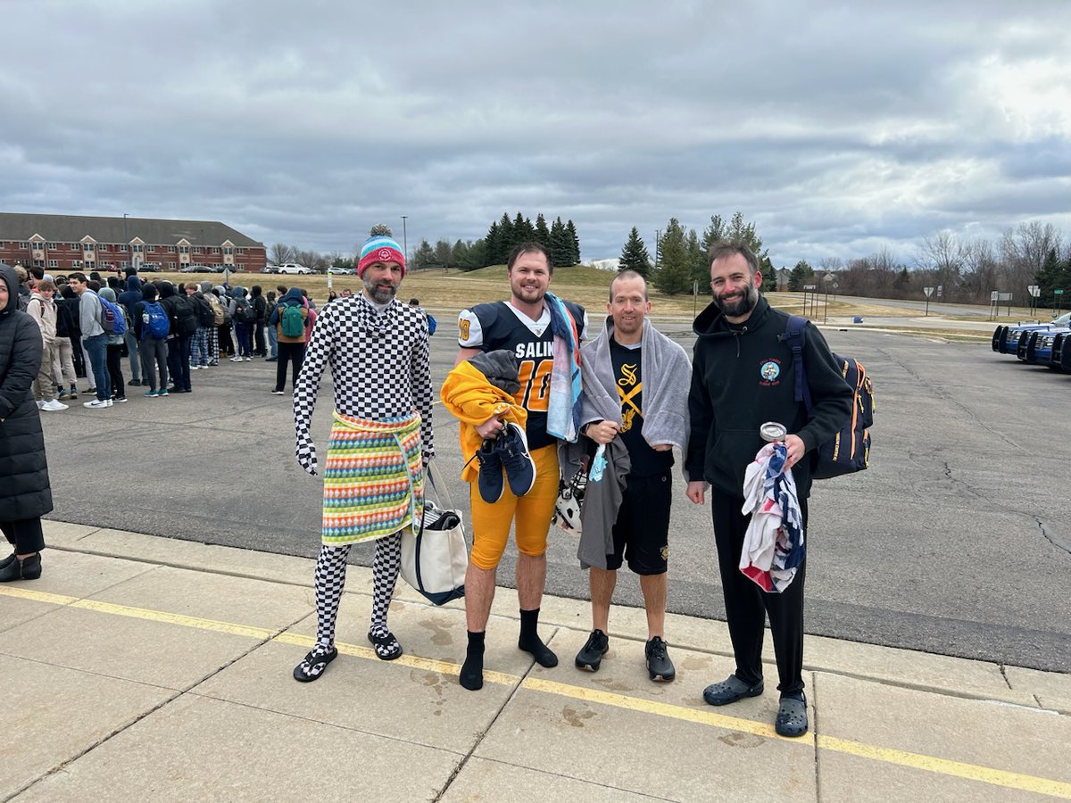 CoachShort_'s tweet photo. Had a great 1st polar plunge @SalineHS We raised over $27,000 as a school for special olympics. @SpecialOlympics https://t.co/yQEfqwG9Jp