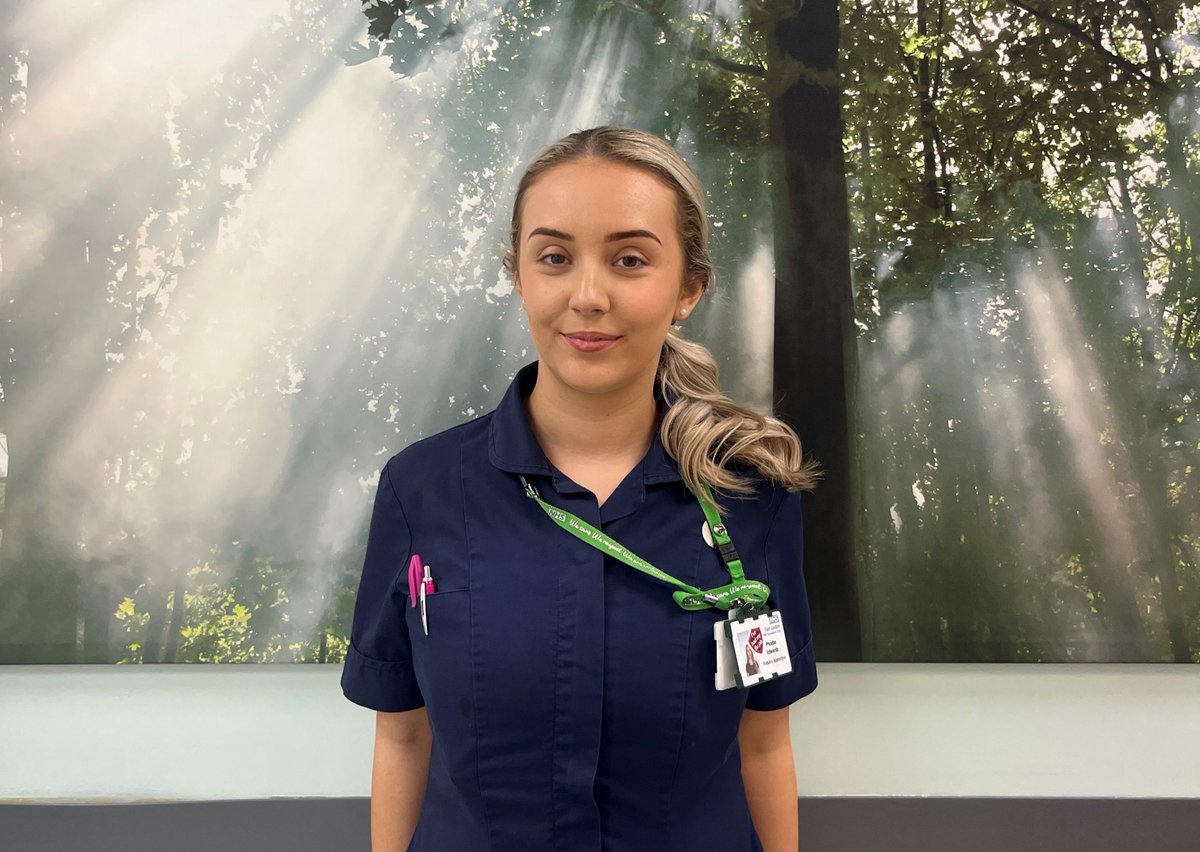 Remember to vote for Phoebe Edwards for the national @skillsforhealth #OurHealthHeroes Apprentice of the Year award. Polls are open until Monday, March 11, here: skillsforhealth.org.uk/news/voting-op… Read more about Phoebe: elft.nhs.uk/news/phoebe-go…