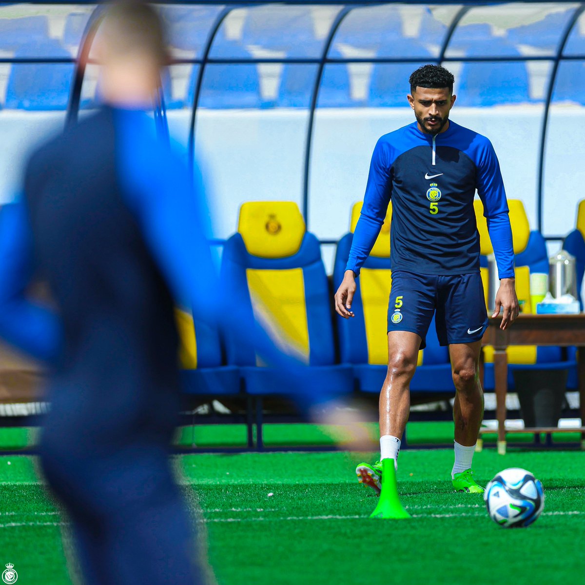AlNassrFC's tweet photo. غدًا نلقاكم في الأول بارك 💛
https://t.co/tjb2vwFNVY https://t.co/2Lbl0JlHKH
