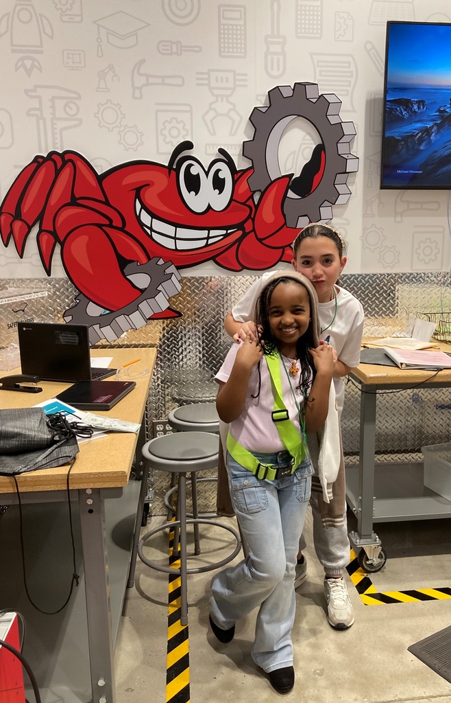 Don't let the smiles fool you. These awesome @BaltimoreCountyPublicSchool students are working hard (and having fun!) learning about manufacturing, technology and the supply chain in JA BizTown's <a href="/MarylandMEP/">MD MEP</a> storefront this week! 

#MarylandMEP #JABizTown #TeamBCPS