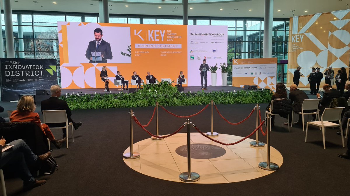 Inizia oggi <a href="/KeyEnergyit/">KEY The Energy Transition Expo</a>, la fiera dedicata all’efficienza energetica e alle energie rinnovabili: un appuntamento per condividere le iniziative legate al Progetto @Lucensis e per rispondere alle domande sulle #CERS 👉ci trovate nella Hall Sud, stand 211 fino a Venerdì 1° Marzo