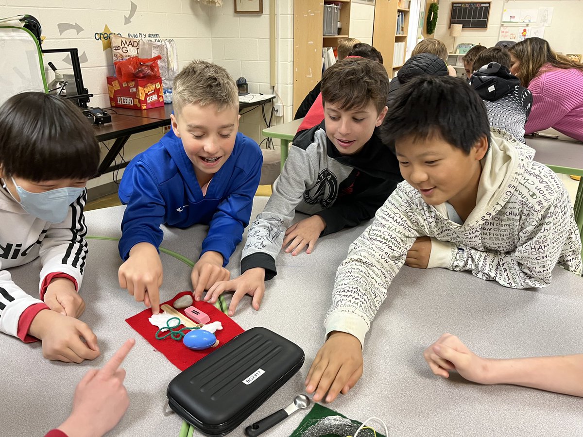RBESRockets's tweet image. Sparking curiosity with Katie Weaver from Georgia Power! 💡⚡️ Exploring circuits and conductivity with our 5th graders. #steameducationforkids #futureengineers