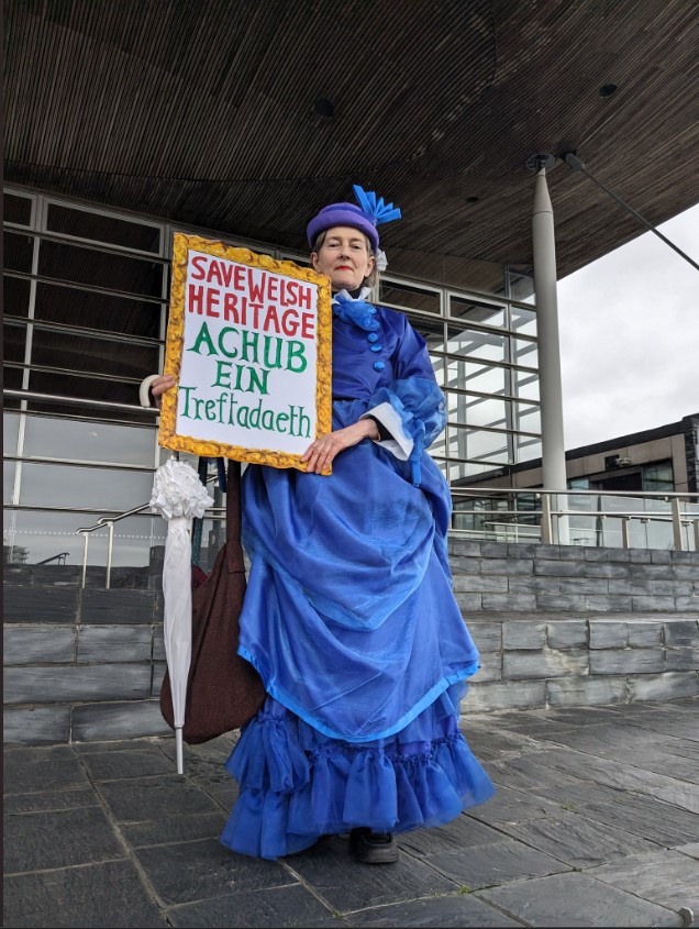 MuseumsAssoc's tweet photo. News | Protest outside Senedd as Welsh Government confirms museum cuts

@AmgueddfaCymru reductions to go ahead but small reprieve for @CadwWales and Royal Commission on the Ancient and Historical Monuments of Wales @RCAHMWWales.

Read: https://t.co/Q96ca13lcC https://t.co/4WuYXFCQv4