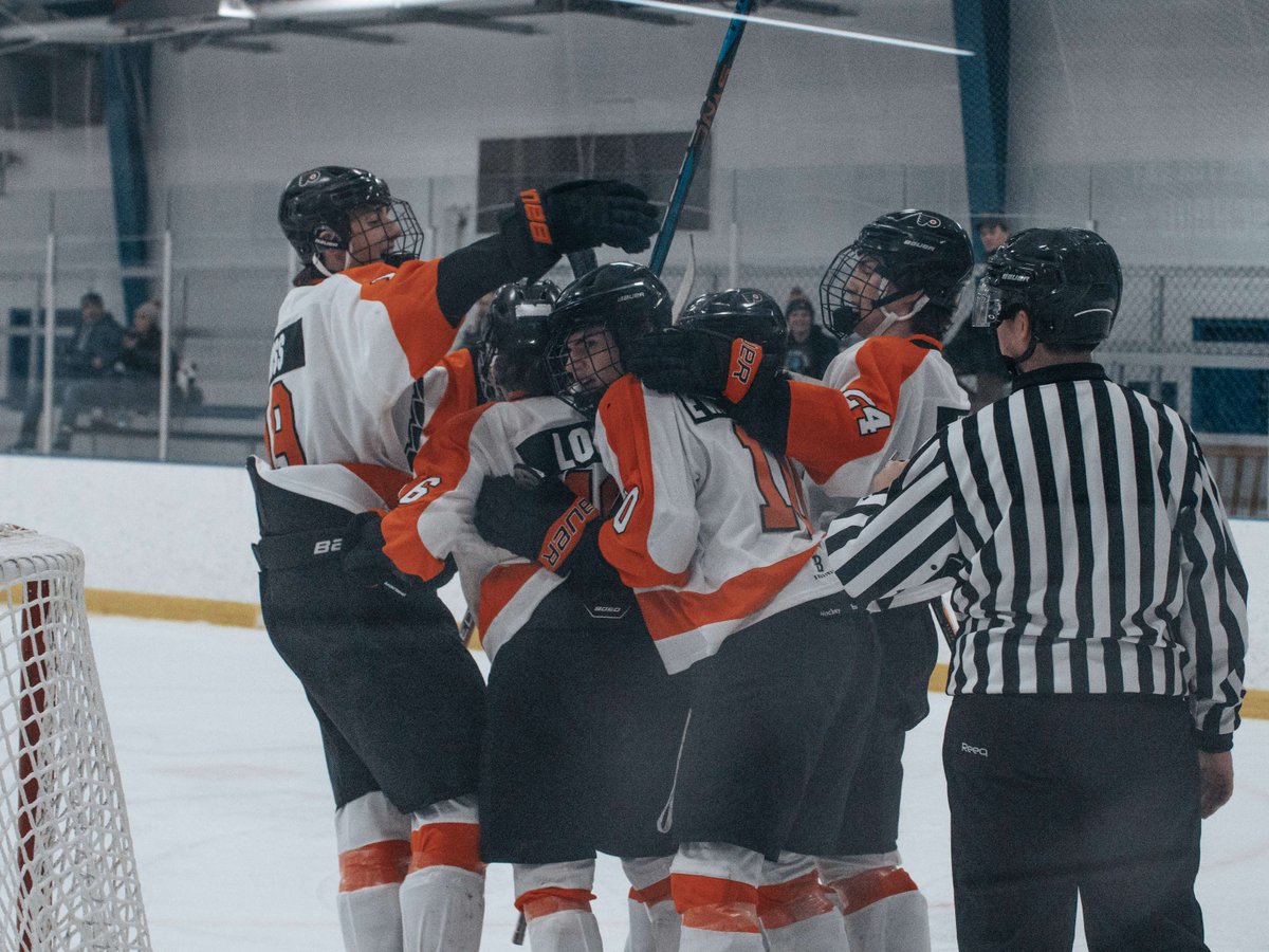 FlyersElite07's tweet photo. Home game against the Hitmen this Saturday Night @ 6:15pm #letsgo https://t.co/VtSqk021nt