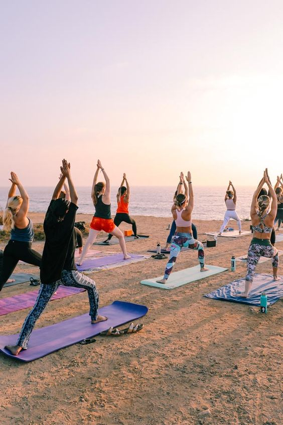 Embracing_Mind's tweet photo. Yoga at Sunset Cliffs Natural Park https://t.co/F5WN7eUcPm