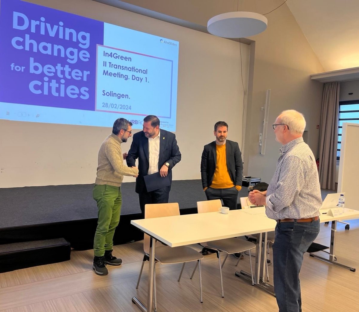 AytoAviles's tweet photo. 🌱🏭 Visita a la ciudad alemana de Solingen del Grupo de Acción Local In4Green 

➡️ Se analizará cómo desarrollar el plan de acción local en materia de sostenibilidad de cada una de las ciudades, con especial protagonismo de Avilés y Sabadell

ℹ️ Más info: https://t.co/DMidnzvtpb https://t.co/q5XReu24LV